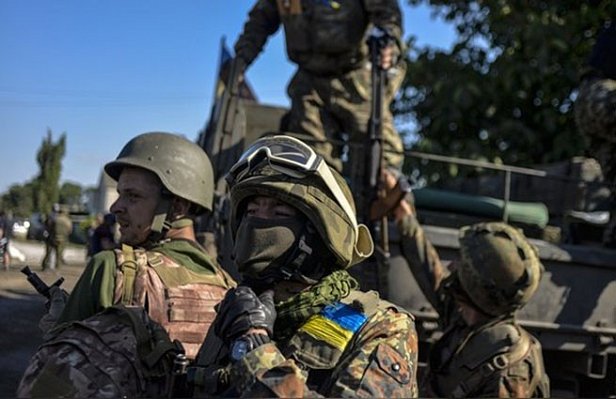 Штаб АТО: вблизи Донецка продолжаются обстрелы